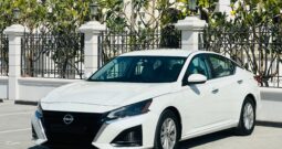 Nissan Altima 2023