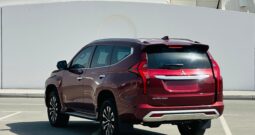 Mitsubishi Montero Sport 2021 red