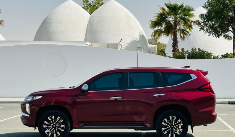 Mitsubishi Montero Sport 2021 red full