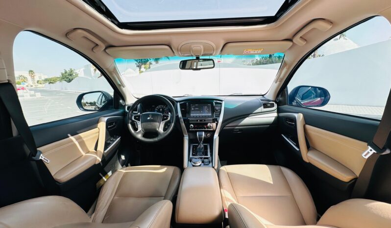 Mitsubishi Montero Sport 2021 red full